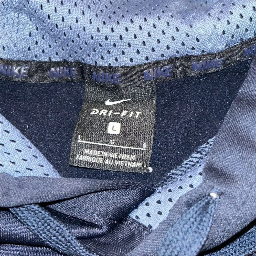 Nike Men’s Navy Blue Hoodie with Graphic Swoosh